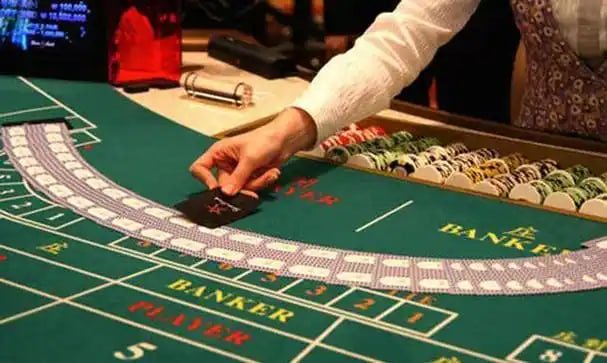 klasbahis online gaming platform hero banner showing sports and casino options